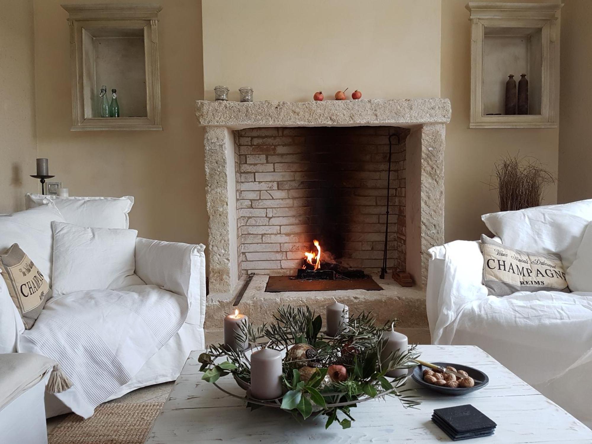 Fontaine De Cerier Bed & Breakfast Castillon du Gard Bagian luar foto