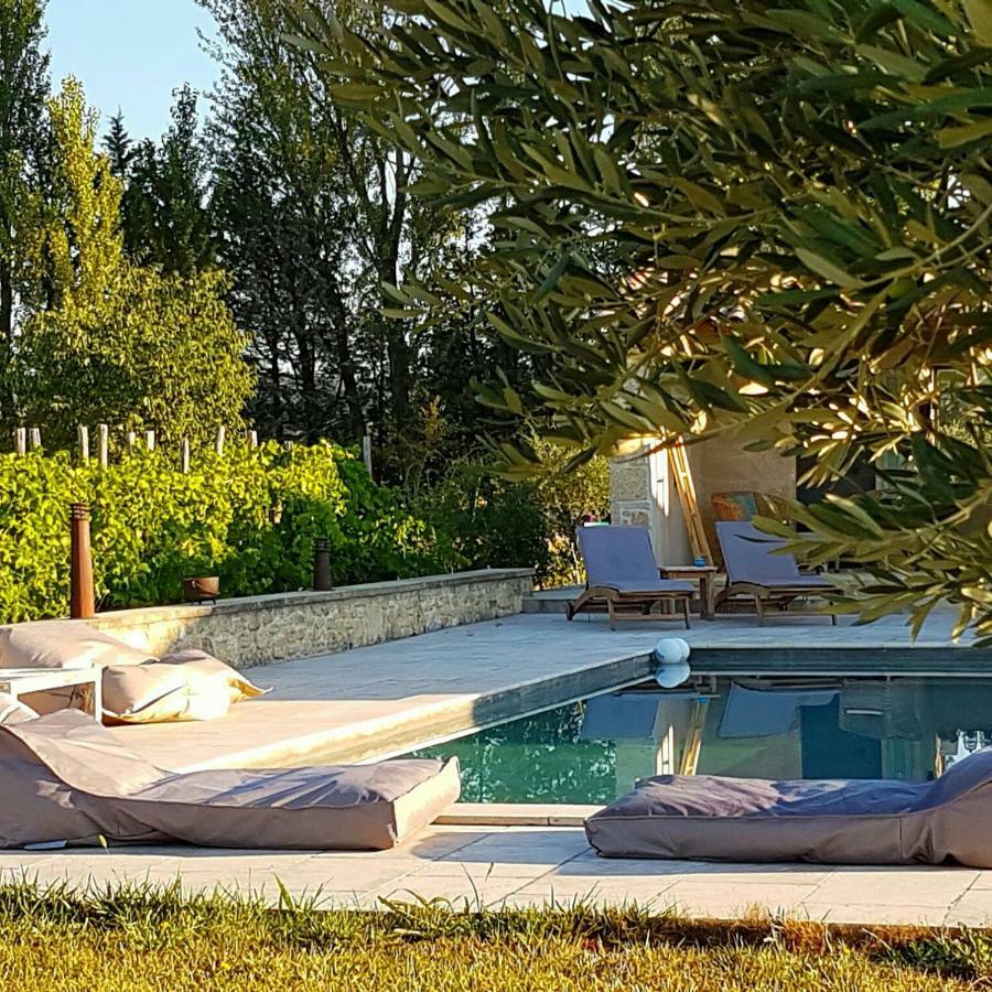 Fontaine De Cerier Bed & Breakfast Castillon du Gard Bagian luar foto